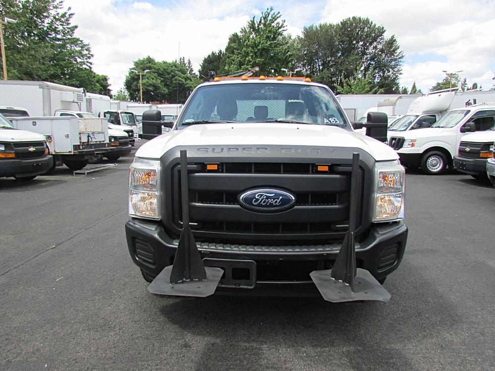 ford f-350 super duty chassis cab 2012 1FD8X3GT6CEC99206 image ford f-350 super duty chassis cab 2012 1FD8X3GT6CEC99206 image